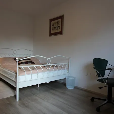 Center4br Apartment*** * Любляна